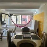 Chambre Écologique Sérénité avec Salle de Bain Privée Proche de l\'Aéroport