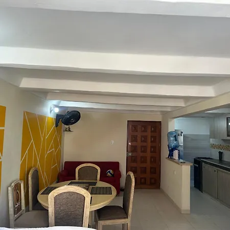 Habitación en casa particular Ecologique Serenite Avec Salle De Bain Privee Proche De L'aeroport